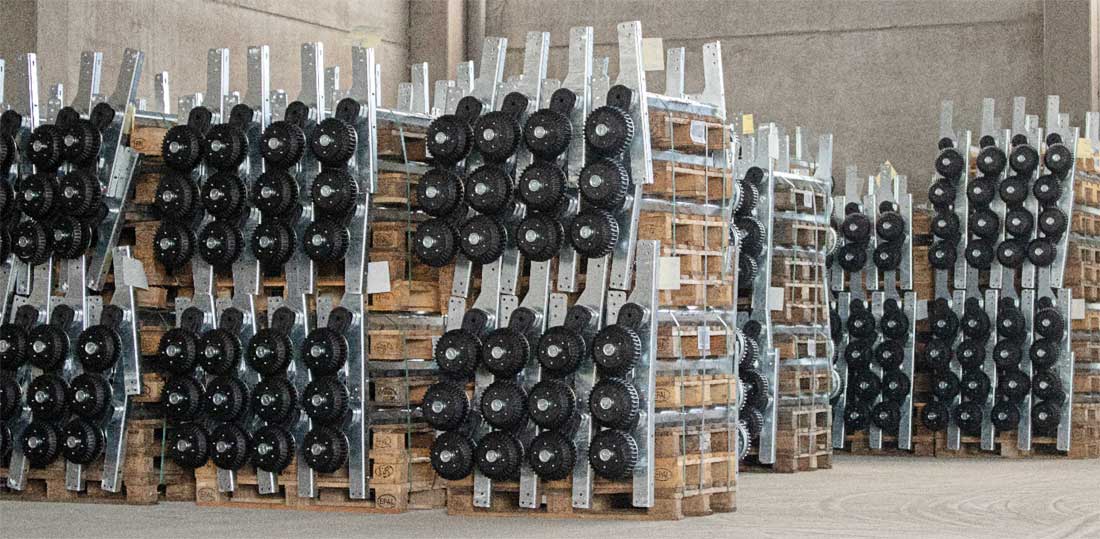 Voorraad assen bij Eduard Trailers